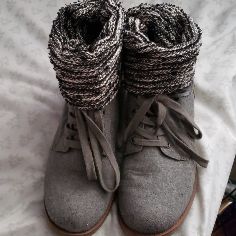 Boots - Picture 2 of 2